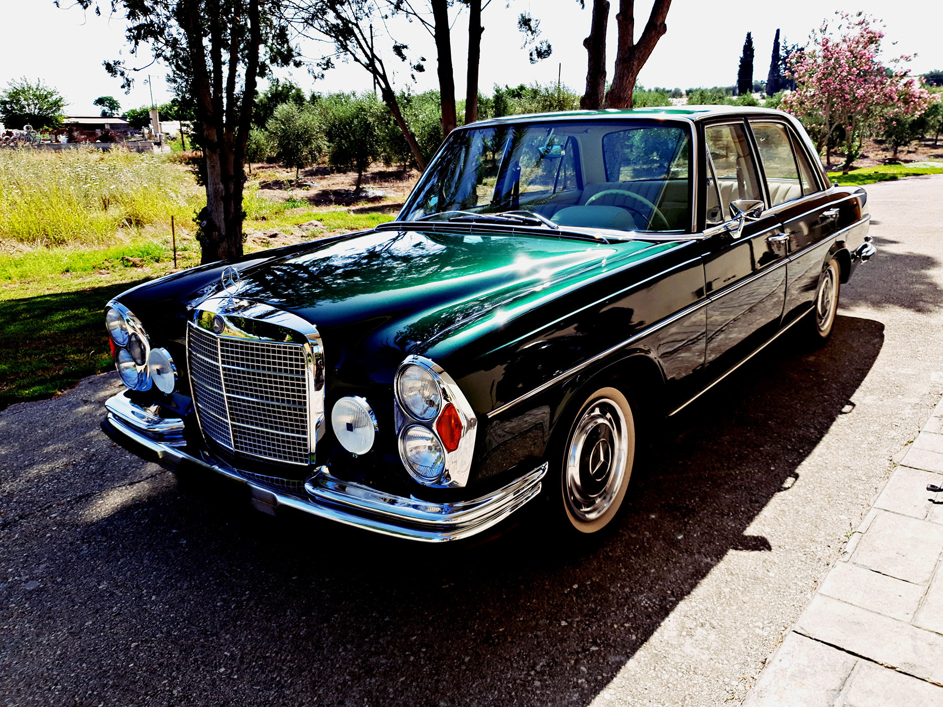 MERCEDES 280SE AMERICANA